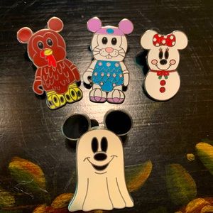 Set of 4 Disney collectible Holiday pins